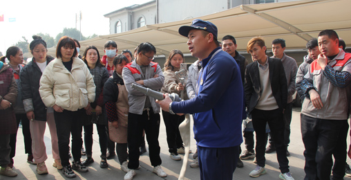 筑牢安全防线——新葡萄8883股份开展消防培训演练