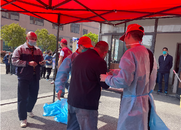 抗疫专题报道【核酸篇】 ▎齐心抗疫,新葡萄8883股份在行动~ 抗疫专题报道【核酸篇】 ▎齐心抗疫,新葡萄8883股份在行动~